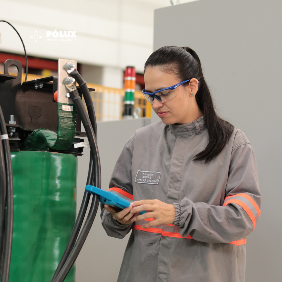 Como garantir maior vida útil a transformadores trifásicos a seco