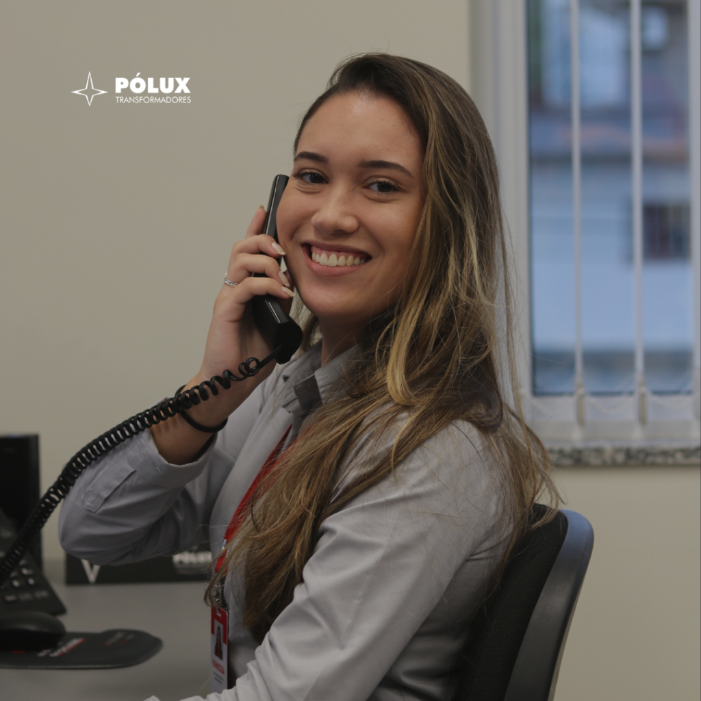 Transformadores para redes internas de Data Centers distribuídos