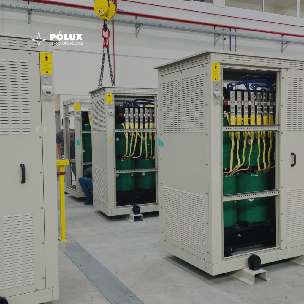 Transformadores de aterramento a seco para proteção de servidores críticos