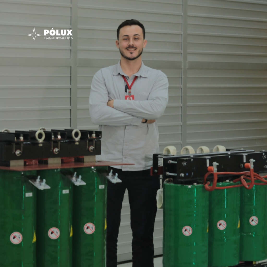 Autotransformadores trifásicos a seco para modernização de sistemas navais antigos